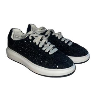 NEW Blondo Waterproof women’s Diva Sneaker size 8.5